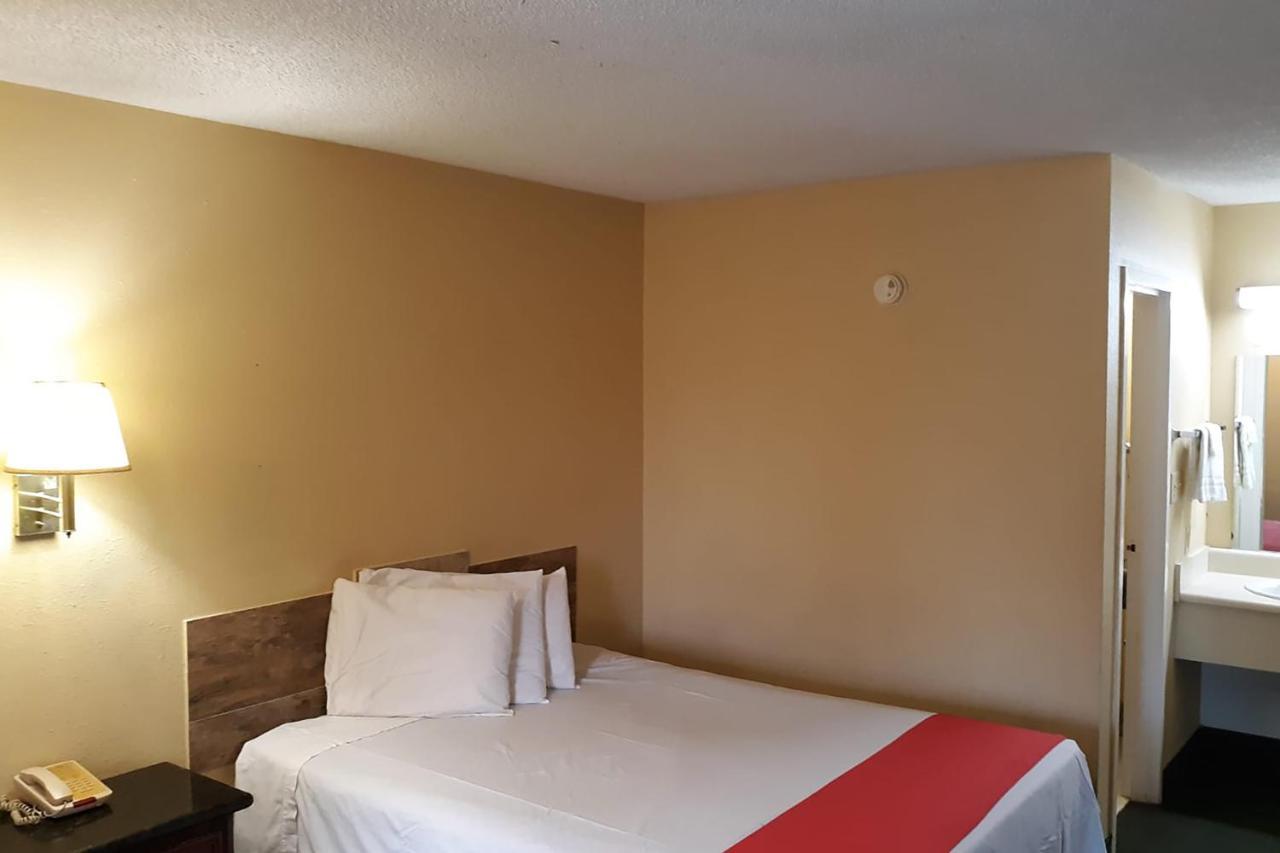 Super Value Inn Valdosta Dış mekan fotoğraf