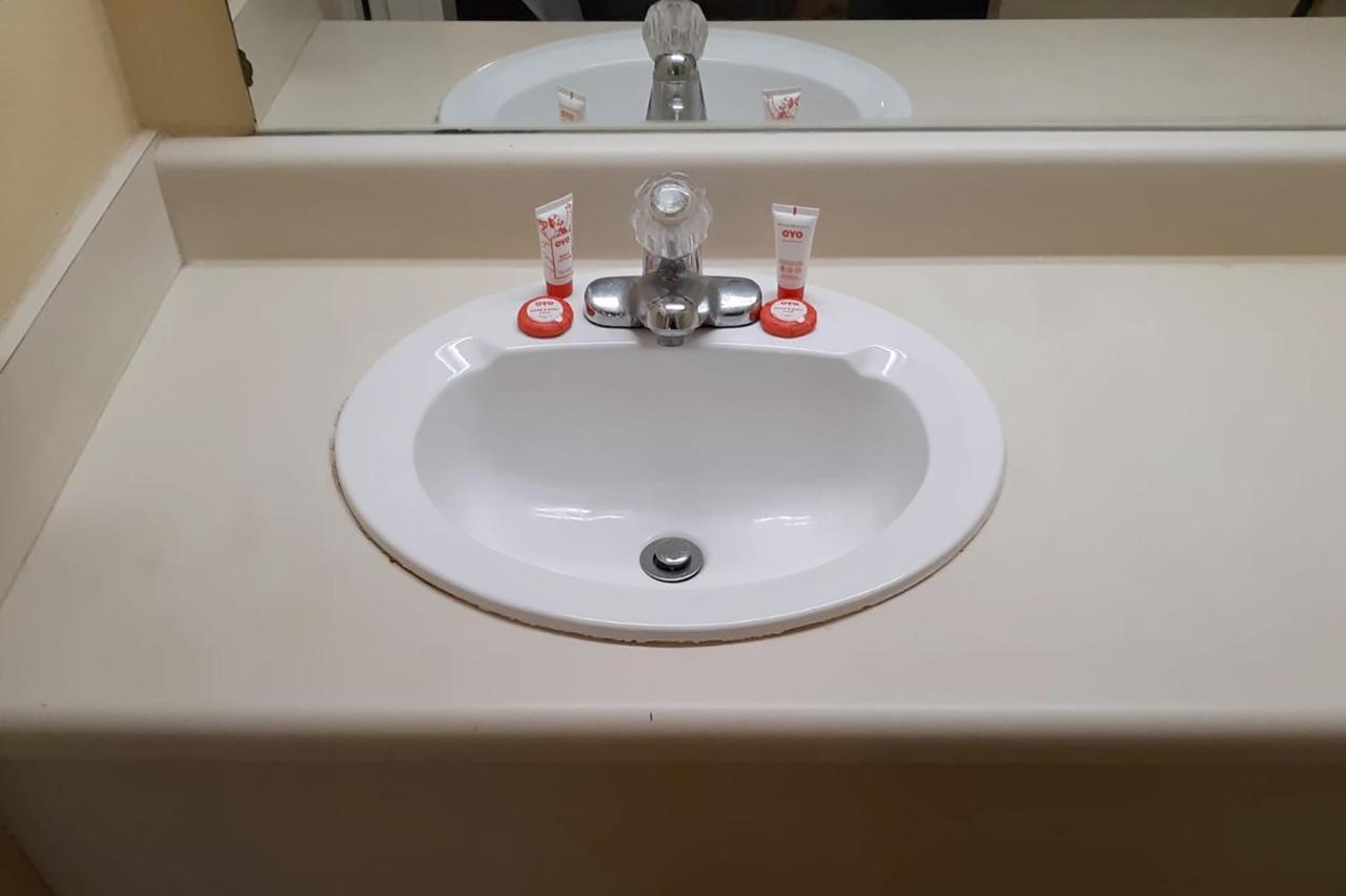 Super Value Inn Valdosta Dış mekan fotoğraf