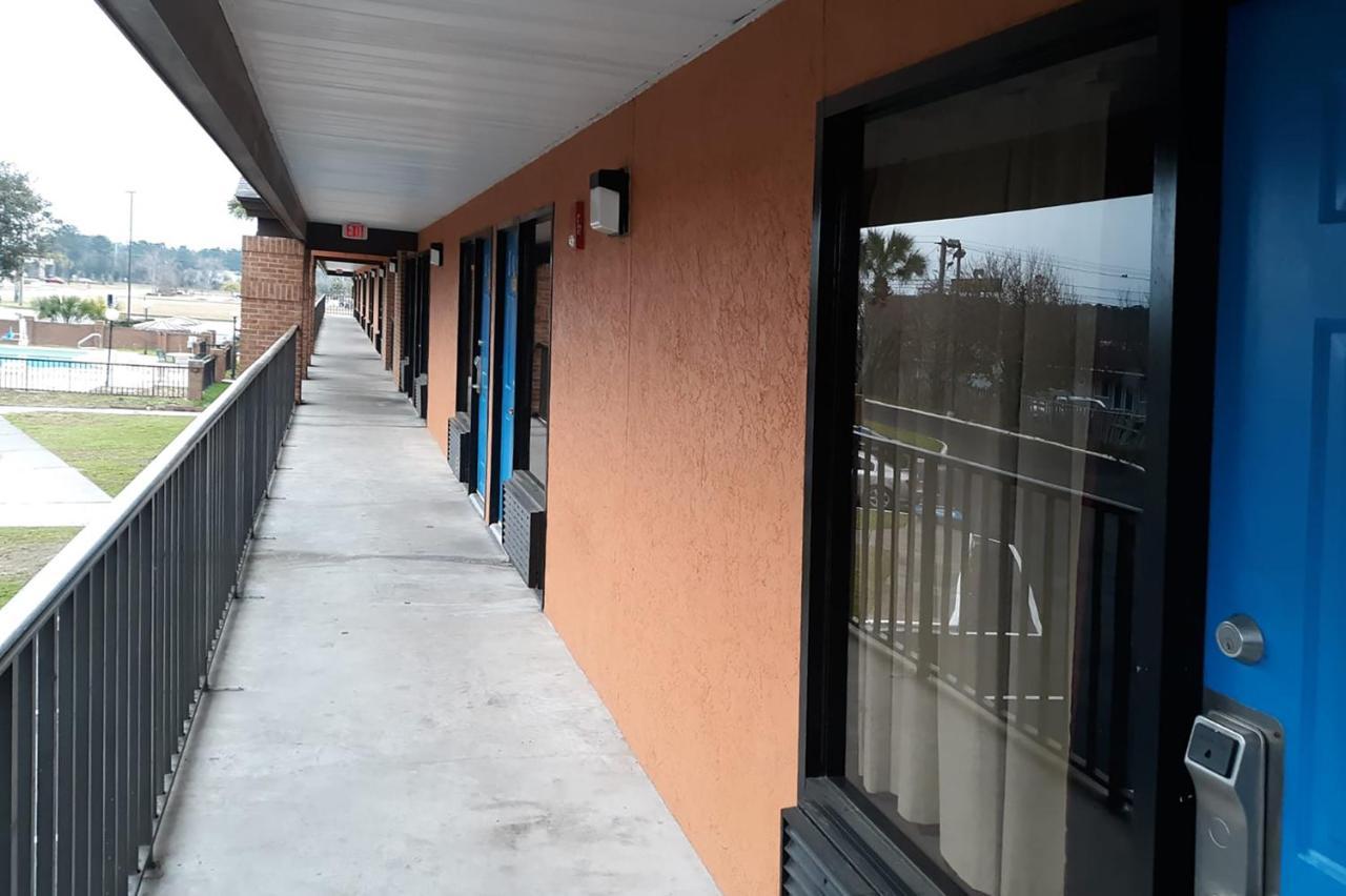 Super Value Inn Valdosta Dış mekan fotoğraf