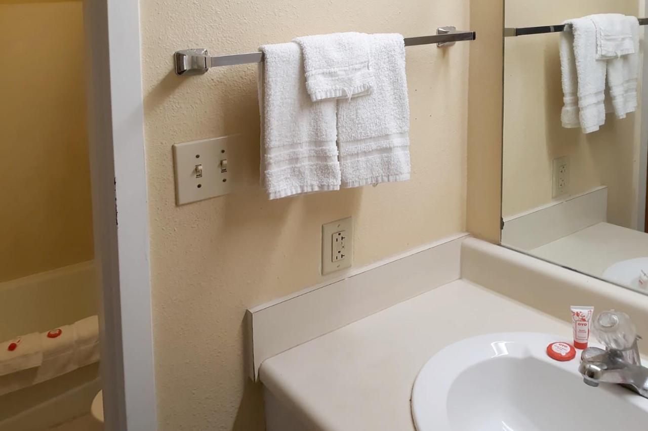 Super Value Inn Valdosta Dış mekan fotoğraf